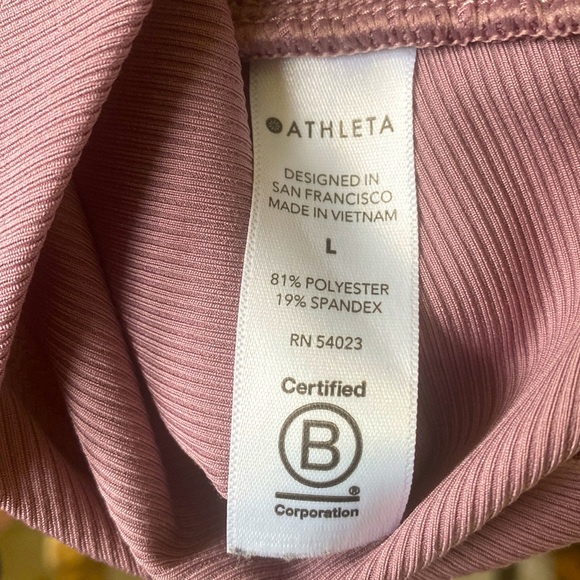 Athleta Bayview Mauve Tee, Faux Wrap, Cropped Active Wear Top, Size Large - Picture 7 of 7